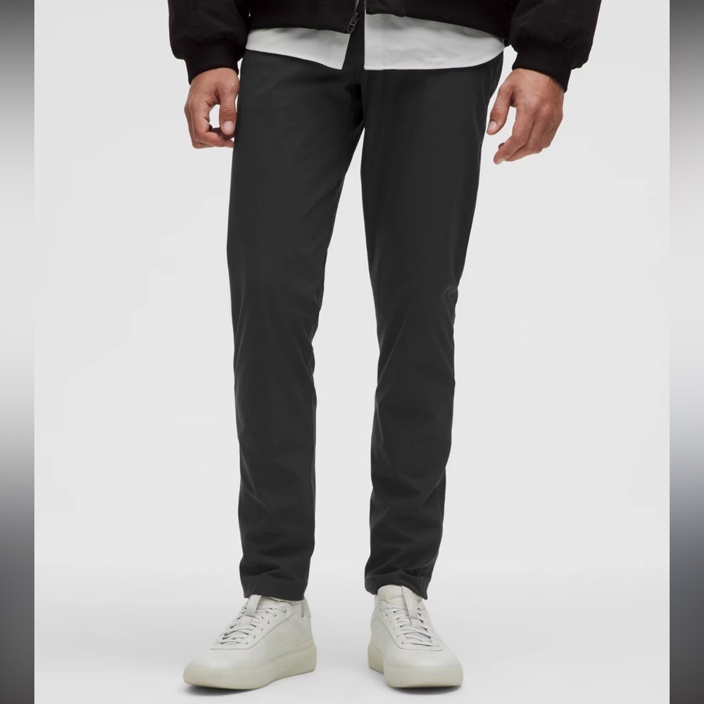 Lululemon Men’s 5 pocket Pant Size 34 x 30 Black Stretch